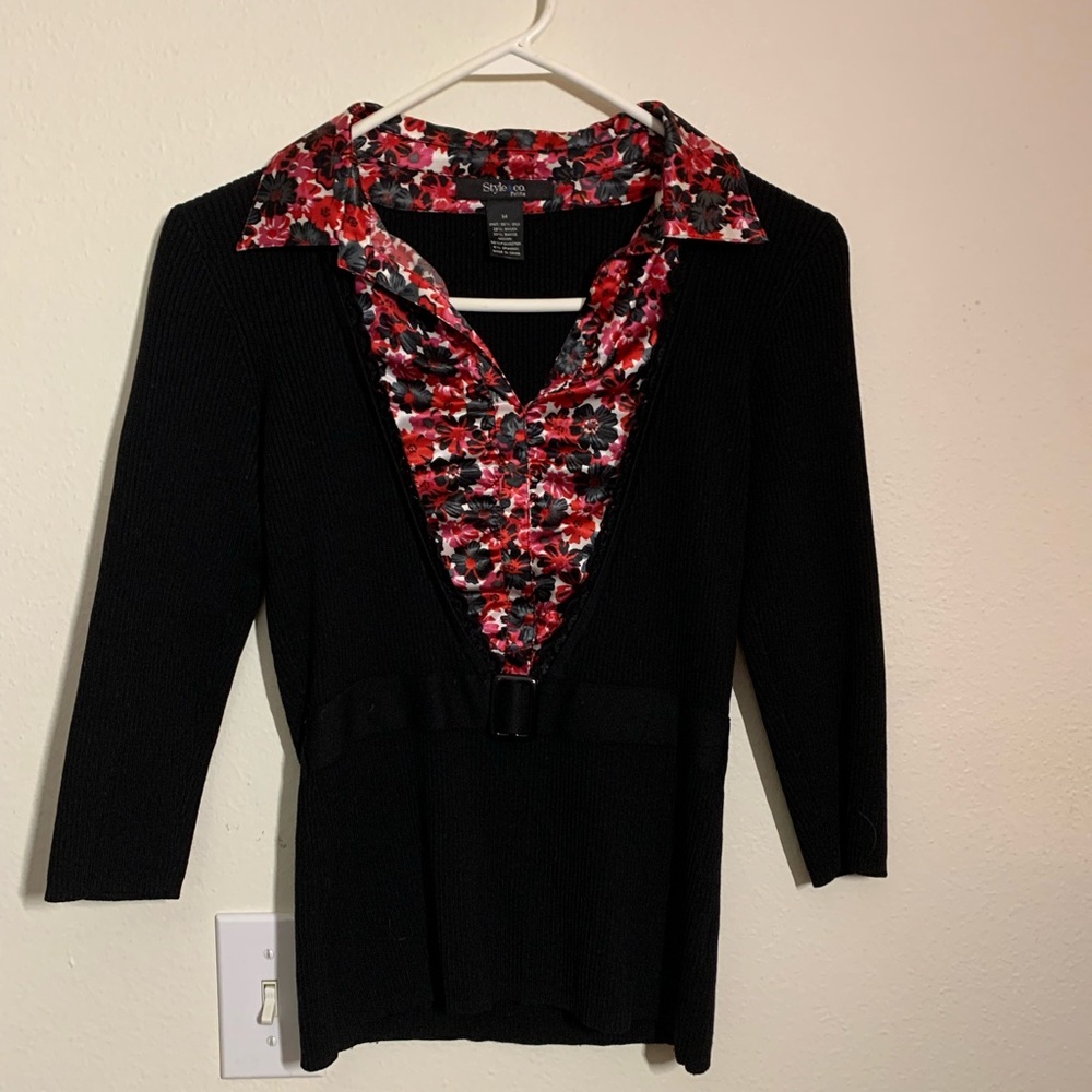 Style & Co. Black V-Neck Sweater Med Petite Red Floral Design Belted Silk Blend